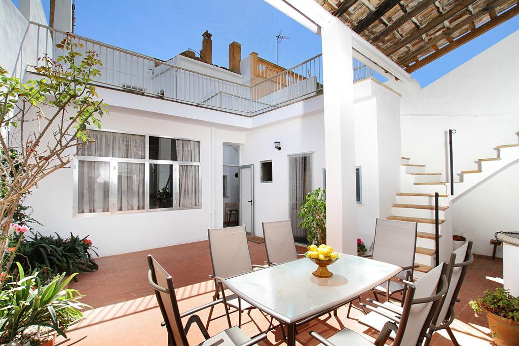 Ca'n Claret Holiday home